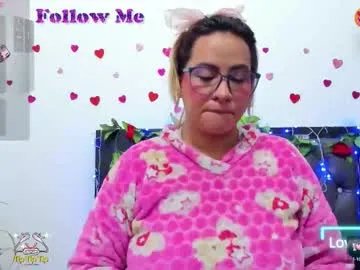 Freechat hazel_34 on Chaturbate