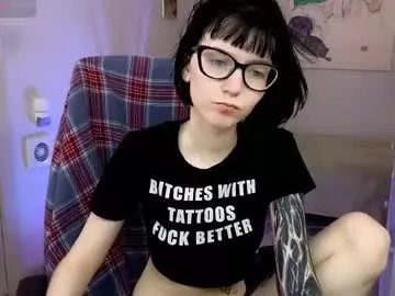 Freechat hazeltompson on Chaturbate