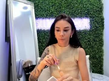 Freechat hotfallingdevil on Chaturbate