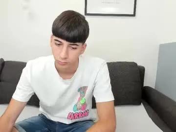 Freechat hotflirtyfella on Chaturbate