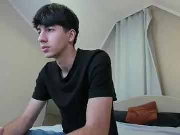 Freechat hotflirtyfella on Chaturbate