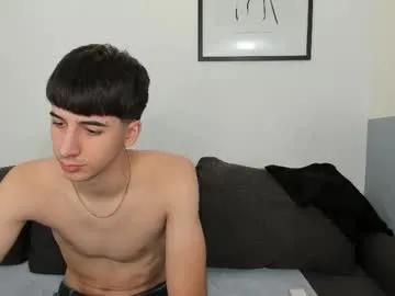 Freechat hotflirtyfella on Chaturbate