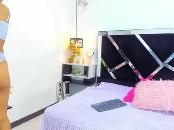 Freechat iisabella_noa on Chaturbate