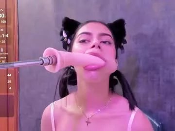 Freechat isabella_santos1 on Chaturbate