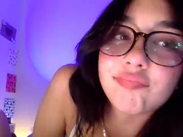 Freechat isabellelayla on Chaturbate