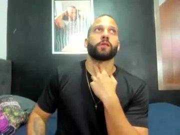 Freechat jasonmartiinez on Chaturbate