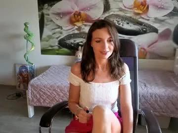 Freechat jennycutey on Chaturbate