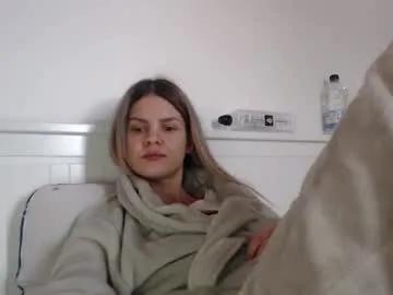 jessiexryan — hello guyssss, i m back online! try make it rain 111,222,333 for make me cum! #squirt #anal #lovense #aussie #asian