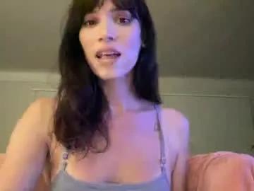 Freechat kikihart on Chaturbate