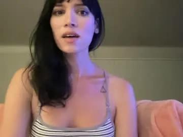 Freechat kikihart on Chaturbate