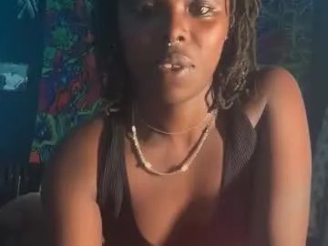 Freechat kinkycoupleinteracial on Chaturbate