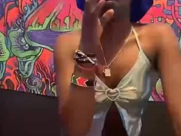 Freechat kinkycoupleinteracial on Chaturbate