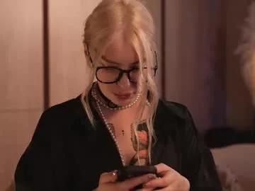 kinkylina_ on Chaturbate 