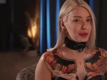 kinkylina_ on Chaturbate 