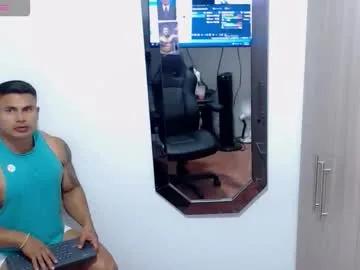 leo_muscleboy — Goal: MAKE ME HARD #bigcock #daddy #master #lovense #fitness - Next Goal: MATURBATE WITH ME (PRE- CUM)