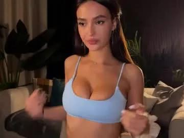 Away liliaah on Chaturbate