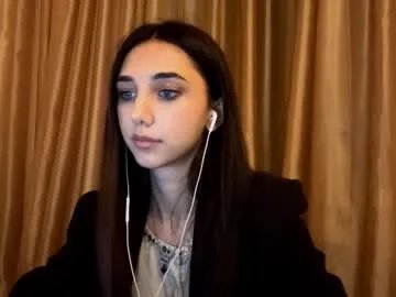 Freechat lilihalvorsen on Chaturbate