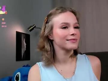 Freechat lipswithsweetonthem on Chaturbate