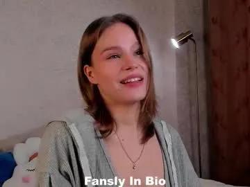 Freechat lipswithsweetonthem on Chaturbate