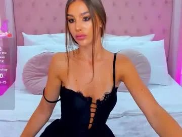 Freechat lorasaint on Chaturbate