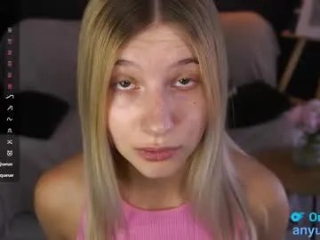 Freechat lovelyspacee on Chaturbate