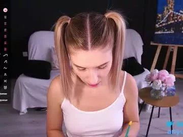 Freechat lovelyspacee on Chaturbate