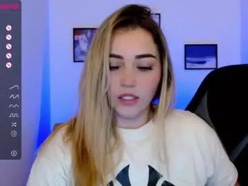 Private lucia_star_ on Chaturbate