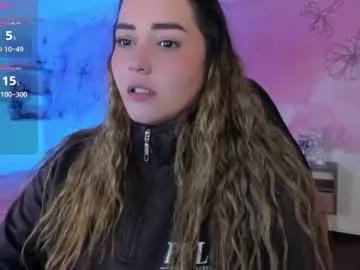 Private lucia_star_ on Chaturbate