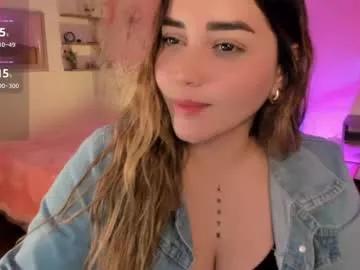 Private lucia_star_ on Chaturbate