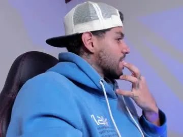 Freechat luigi1_ on Chaturbate