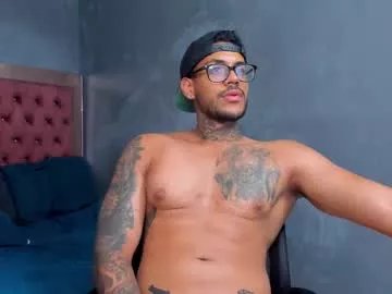 Freechat luigi1_ on Chaturbate