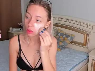 Freechat lunariabliss on Chaturbate