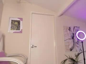 Freechat mia_nevaeh on Chaturbate