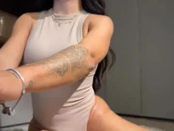 Freechat miavega1 on Chaturbate