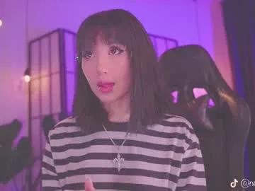 Freechat nekyra_san on Chaturbate