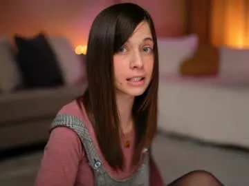 Group newchloe18 on Chaturbate