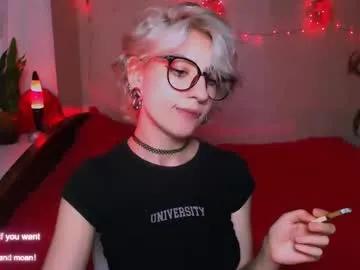Freechat obedientt_ on Chaturbate