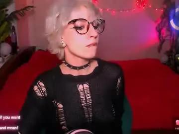 Freechat obedientt_ on Chaturbate
