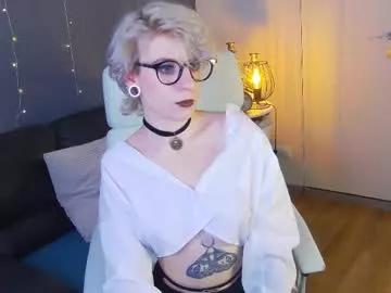 Freechat obedientt_ on Chaturbate