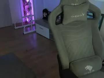 Freechat oliverrgroove on Chaturbate