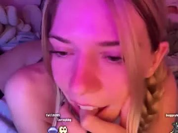 Private oliviahansleyy on Chaturbate