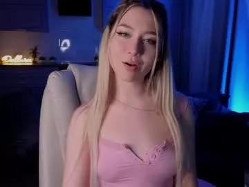 Freechat owlluree on Chaturbate