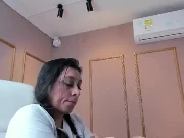 Freechat perlapreciosa on Chaturbate