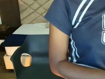 Freechat raqueljones_ on Chaturbate