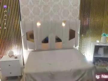 Freechat rosalind_tay on Chaturbate