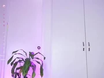 Freechat roselinedior on Chaturbate