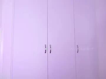 Freechat roselinedior on Chaturbate