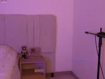 Freechat rosseyquiin on Chaturbate