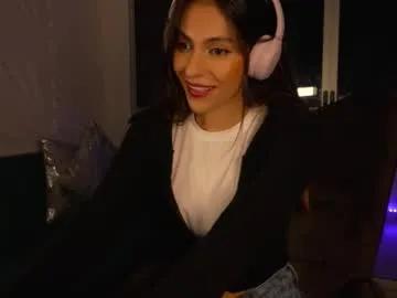 Freechat rosseyquiin on Chaturbate