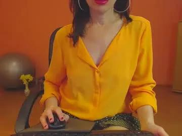 Freechat sensualmyra on Chaturbate